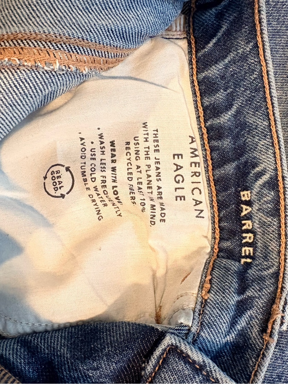 American Eagle Barrel Jeans - Picture 3 of 6